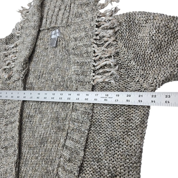 Chico's Crochet Open Front Shawl Frontal Feathery Sparkle Fringe Size 2 - Picture 8 of 9